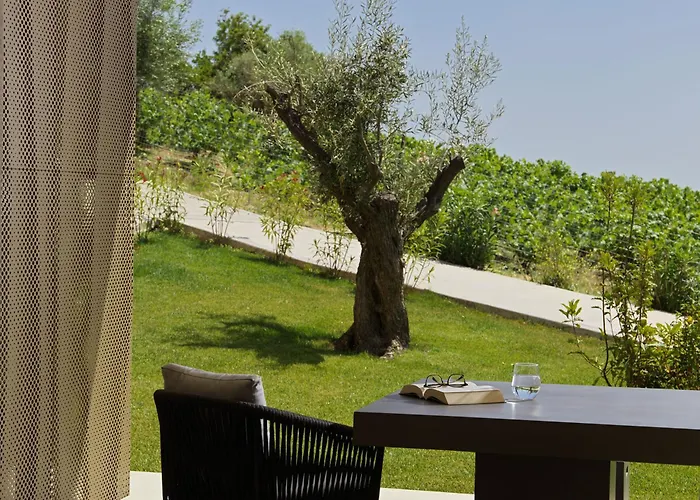 Semeli Estate *